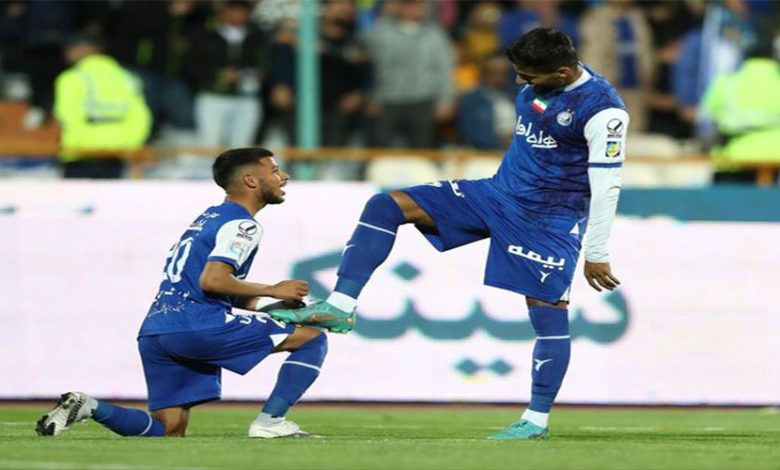 سه هیچ، استقلال آماده بازی با ذوب آهن