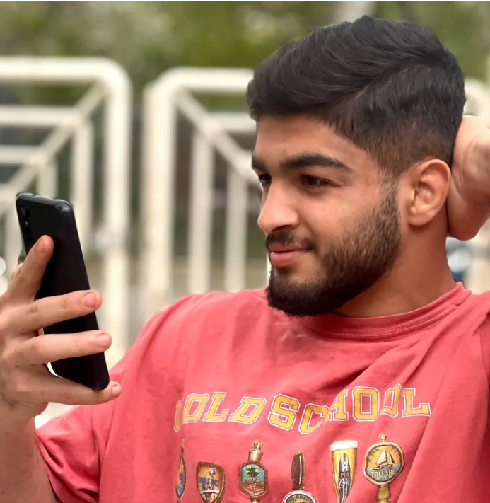 عکس آرمین حبیب‌زاده برای موبایل