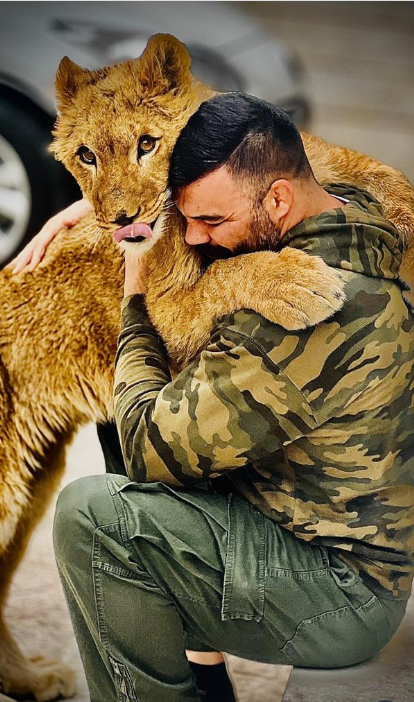 عکس پروفایل امیر علی اکبری عکس پروفایل امیر علی اکبری