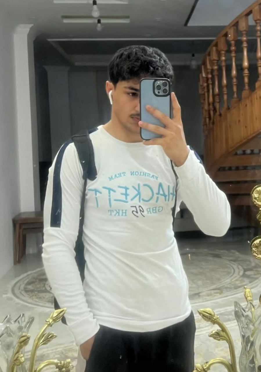 عکس علی یحیی‌پور برای موبایل