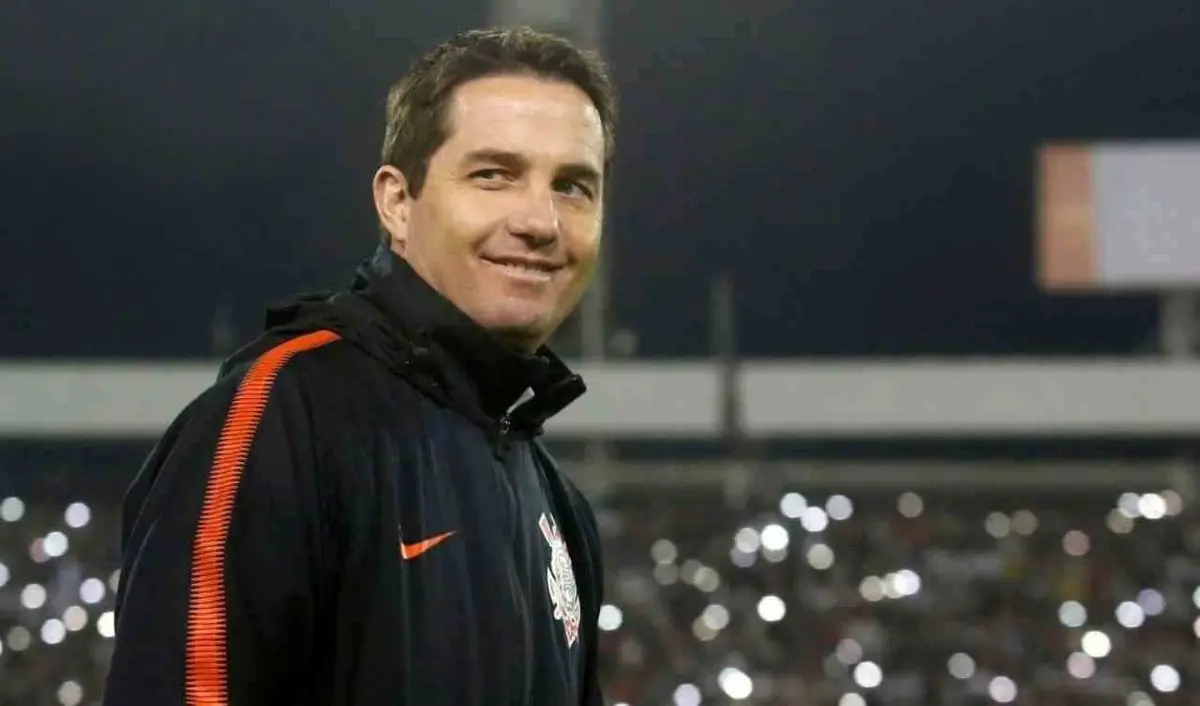 پرسپولیس به دنبال تحول با حضور اوسمار ویرا پرسپولیس به دنبال تحول با حضور اوسمار ویرا