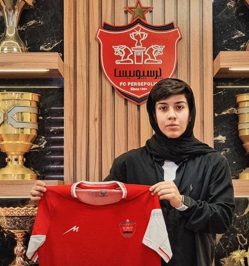 عکس آتنا توفیق پرسپولیس