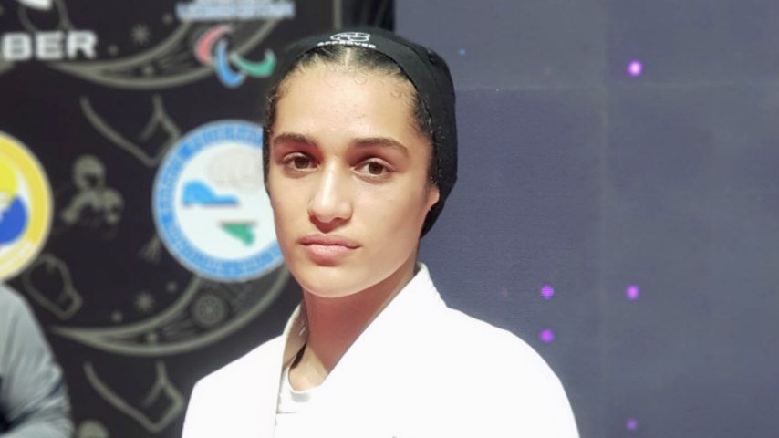 عکس پروفایل حنانه صالحی