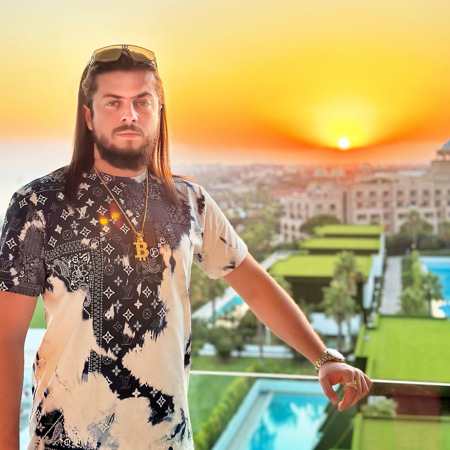 عکس عارف غفوری شعبده باز