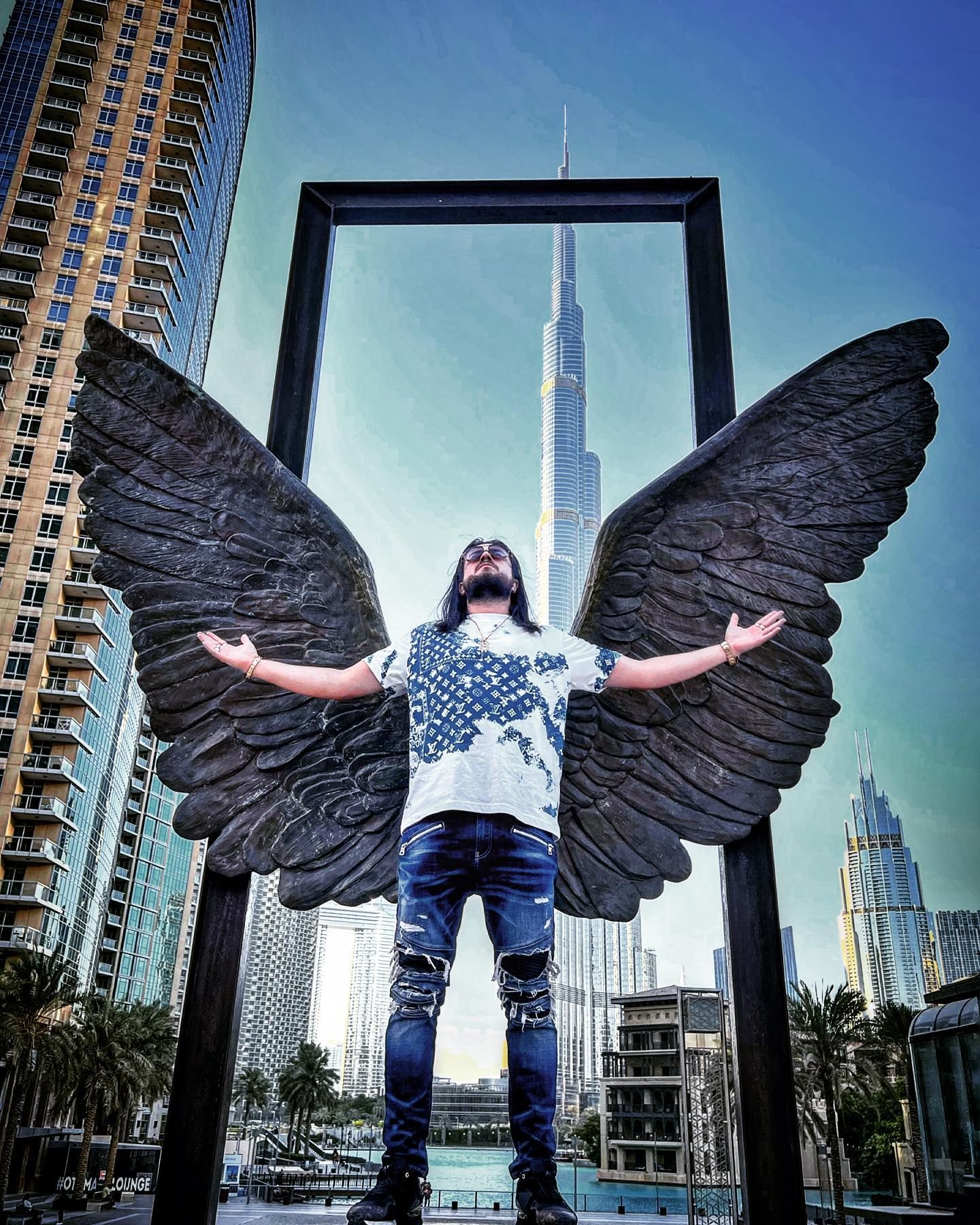 عکس عارف غفوری شعبده باز