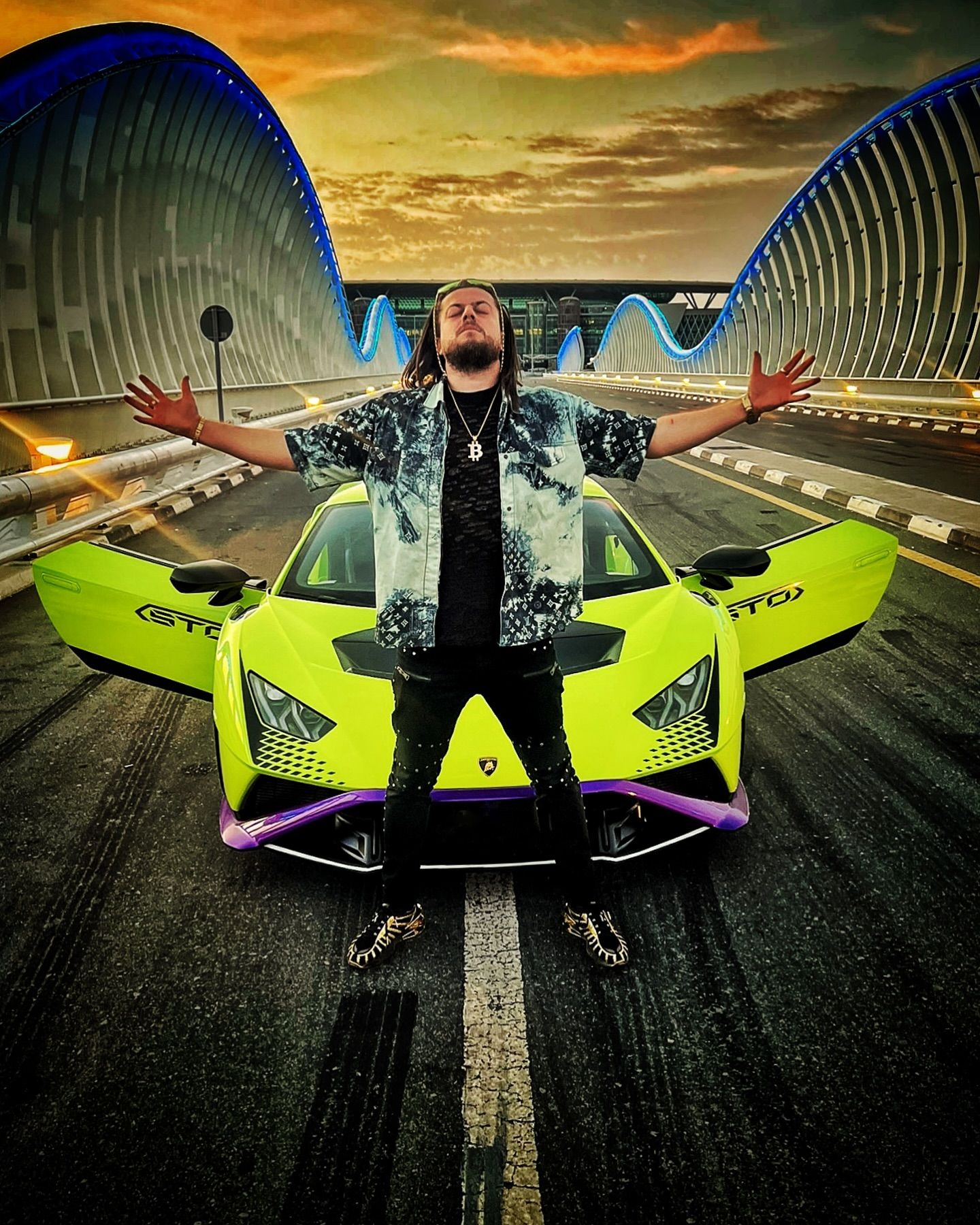 عکس ماشین عارف غفوری 