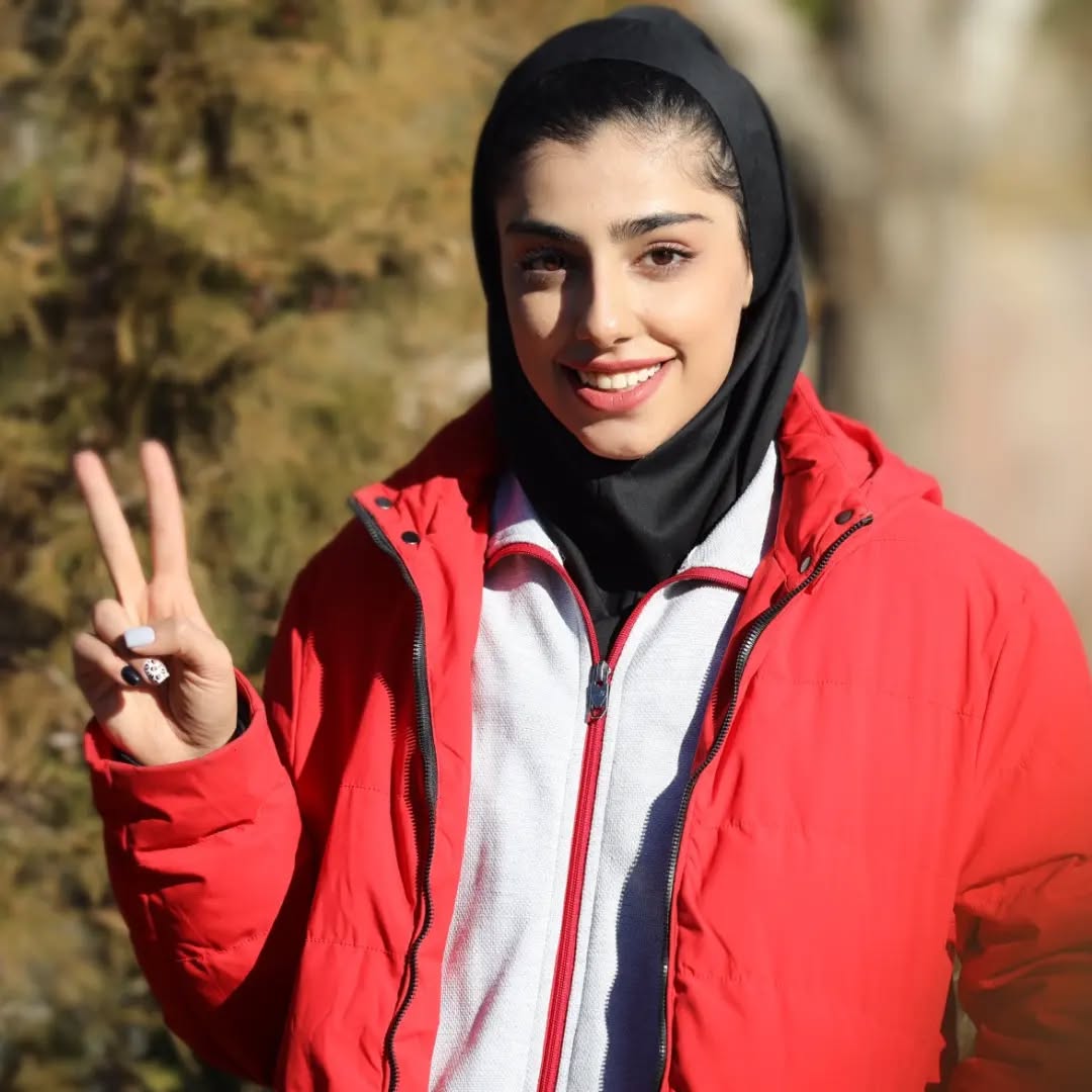 عکس مهلا مومن زاده