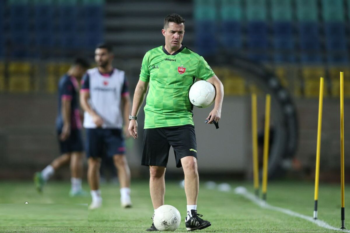 عکس اوسمار ویرا مربی پرسپولیس