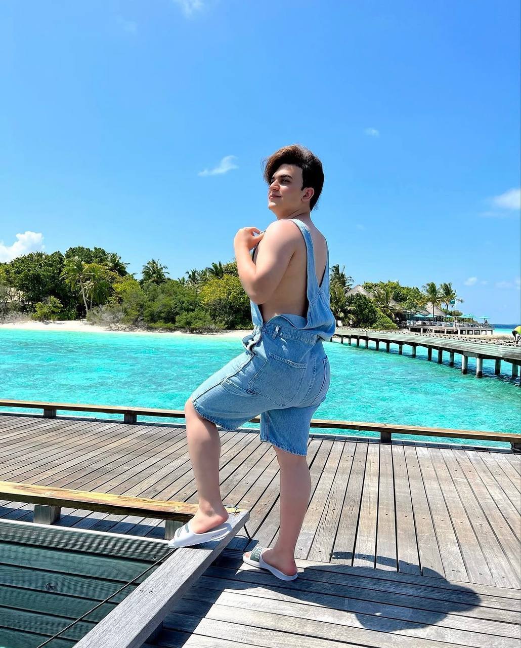 عکس لخت شهاب بلاگر اینیستا