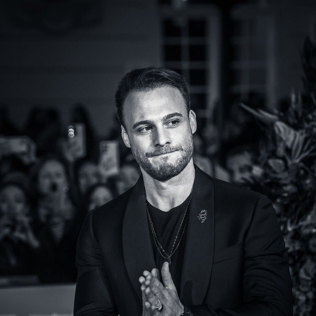 بیوگرافی کرم بورسین بیوگرافی کرم بورسین