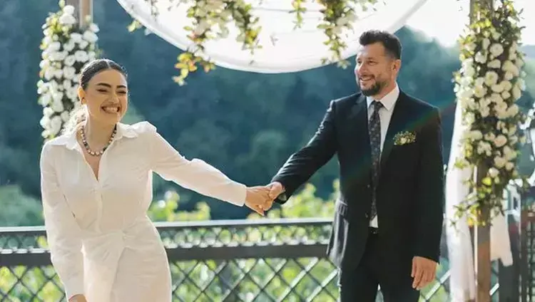 عکس دیلان چیتاک و همسرش